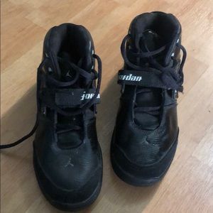 Selling Jordan size 4.5y